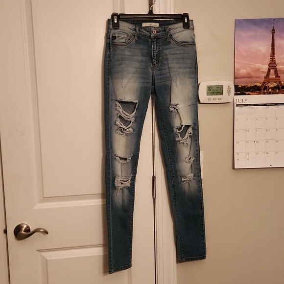 Kancan Women's Distressed Skinny Jeans Light Wash Size 26 - Picture 1 of 8